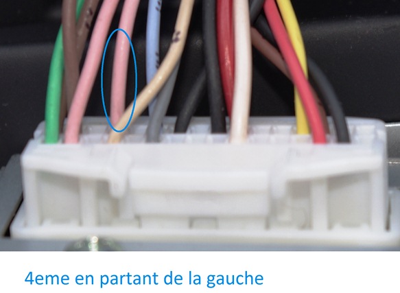 http://romain.oudet.free.fr//forum/PR/Mute_MA/connecteur_dvd.JPG